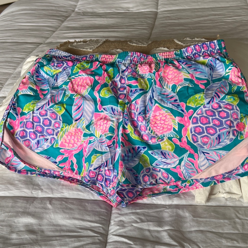 Lilly Floral Women's Shorts